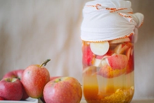 İbrahim Saraçoğlu Elma Sirkesi Kürleri